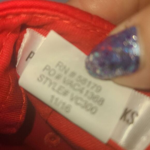 Petals and Peacocks "Make it Hot" Sriracha Theme Baseball Hat - Picture 11 of 14